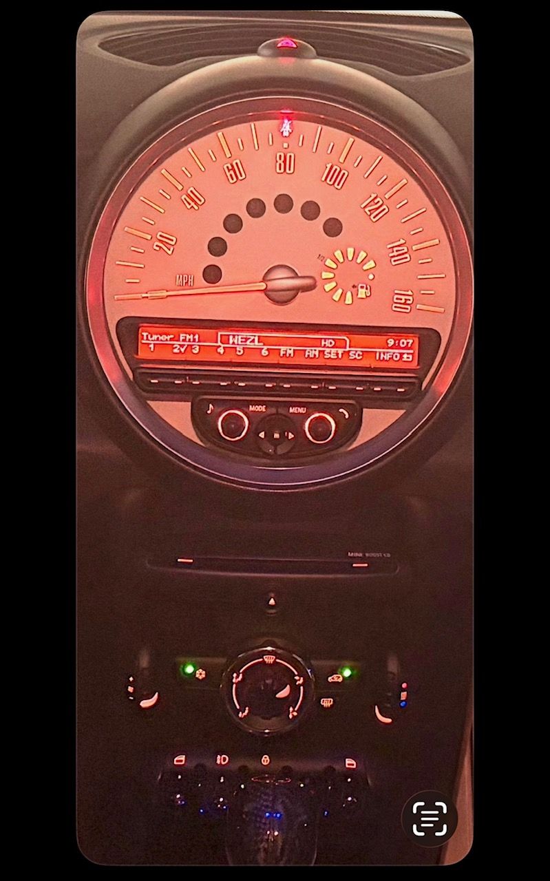Used 2011 MINI Cooper S FWD image 2