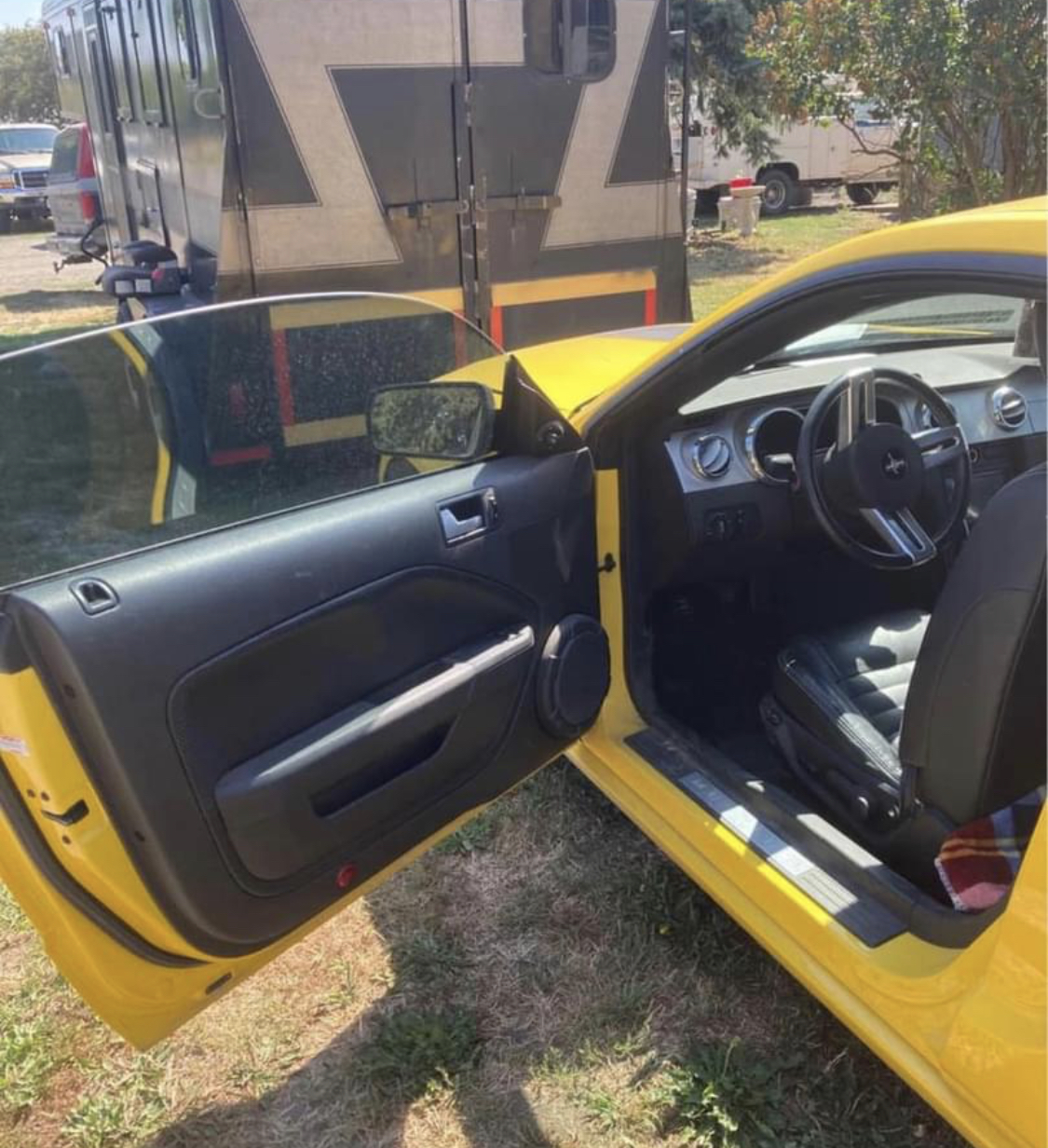 Used 2006 Ford Mustang GT Premium RWD image 8