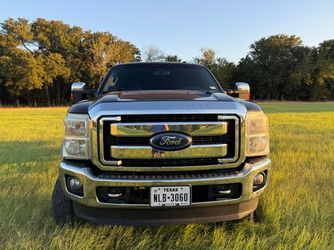 Used 2012 Ford F250 Lariat w/ Lariat Ultimate Pkg AWD/4WD image 18