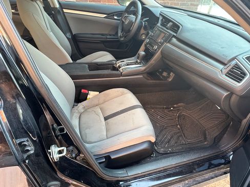 Used 2019 Honda Civic LX image 10