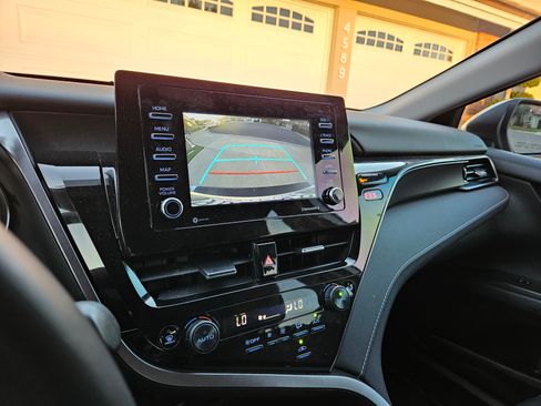 Used 2023 Toyota Camry SE image 27