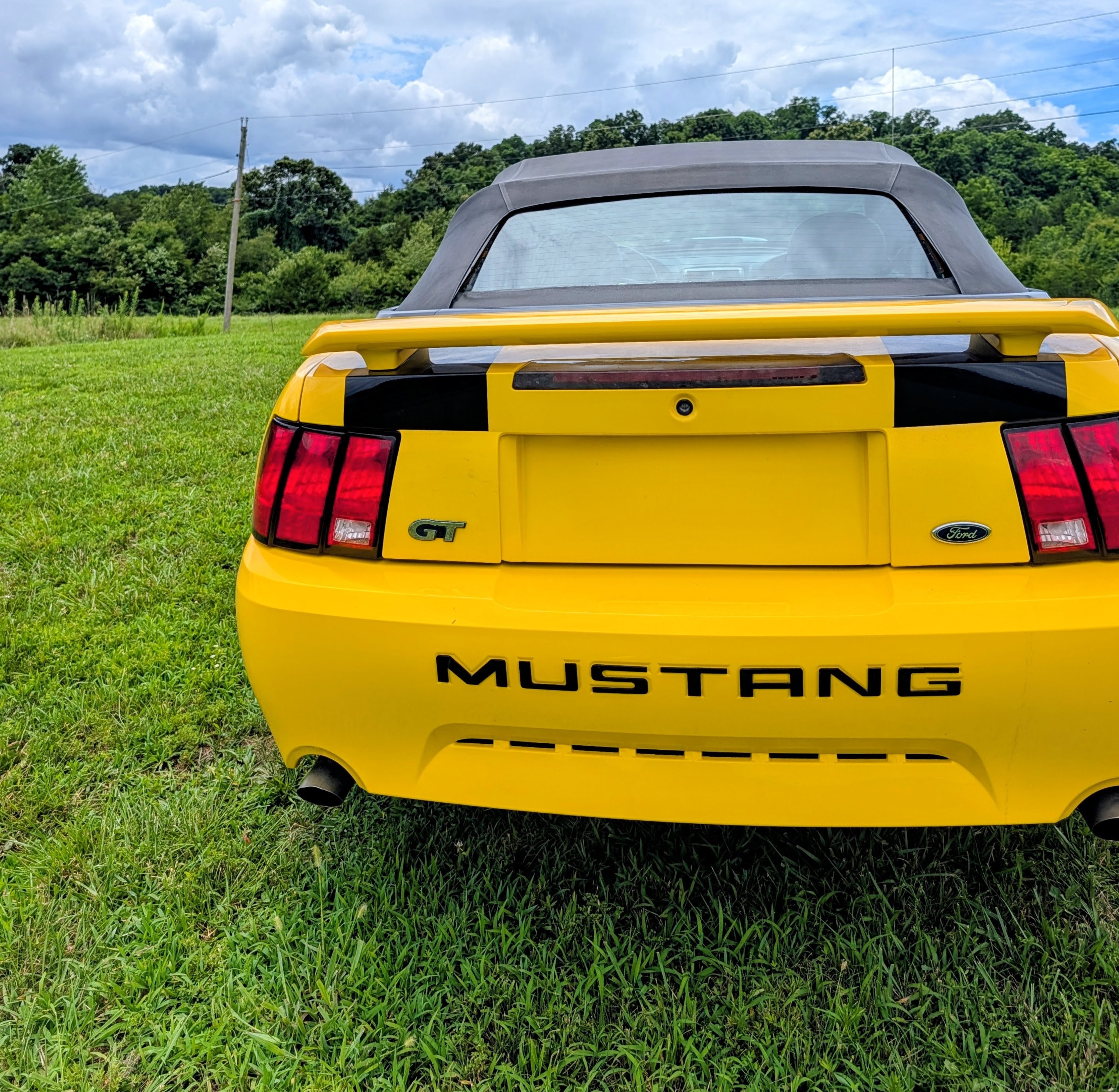 Used 2004 Ford Mustang GT Premium RWD image 12