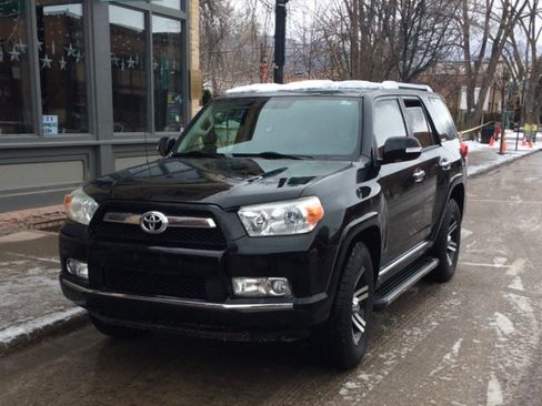 Used 2010 Toyota 4Runner Limited image 15