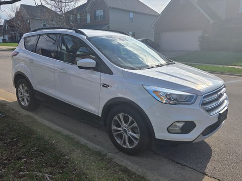 Used 2018 Ford Escape SEL image 1