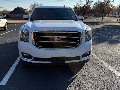 Used 2018 GMC Yukon XL SLT w/ Open Road Package image 2