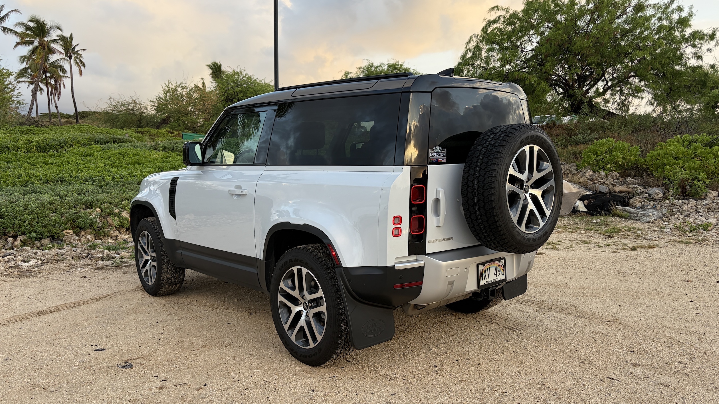 Used 2023 Land Rover Defender 90 S AWD/4WD image 6