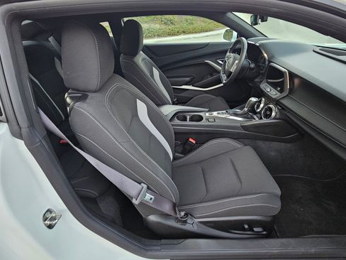 Used 2017 Chevrolet Camaro SS image 14