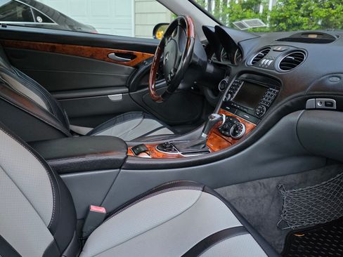 Used 2006 Mercedes-Benz SL 500 image 6