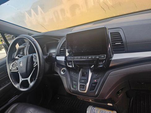 Used 2018 Honda Odyssey EX-L image 1