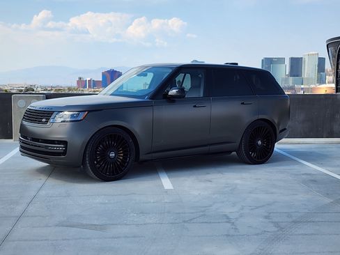 Used 2024 Land Rover Range Rover SE image 5