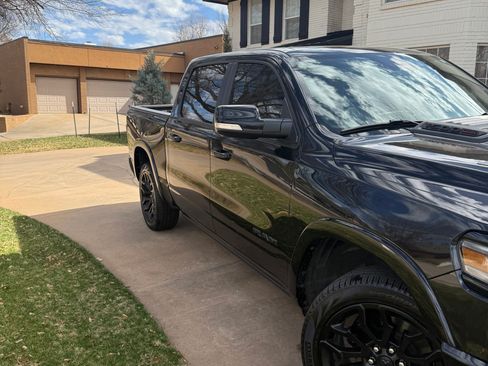 Used 2020 RAM 1500 Limited w/ Black Appearance Package image 5