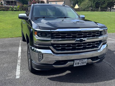 Used 2017 Chevrolet Silverado 1500 LTZ w/ Sport Package AWD/4WD image 2