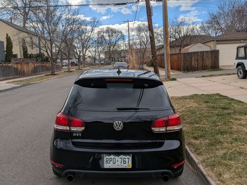 Used 2013 Volkswagen GTI 4-Door image 8