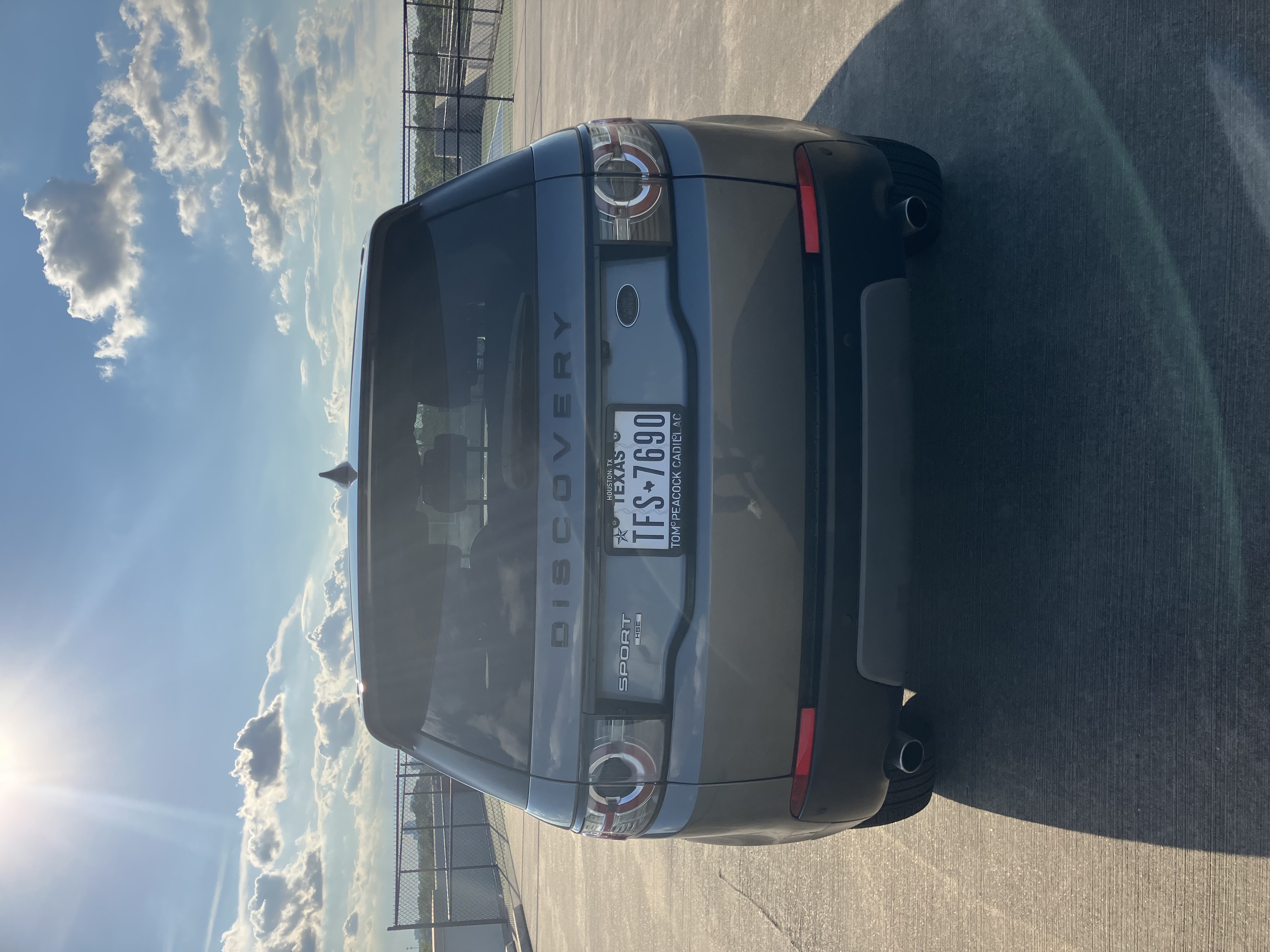 Used 2018 Land Rover Discovery Sport HSE AWD/4WD image 6