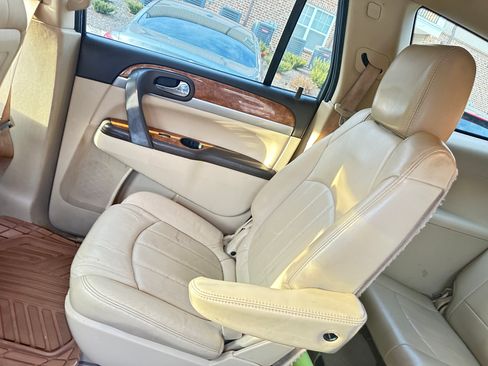 Used 2012 Buick Enclave Premium w/ Trailering Provision Package image 4