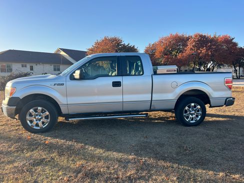 Used 2010 Ford F150 XL image 4
