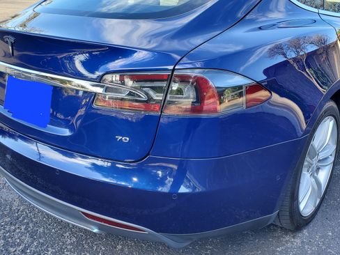 Used 2015 Tesla Model S 70 image 15