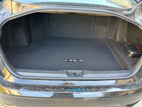 Used 2021 Toyota Mirai w/ Advanced Technology Package image 16