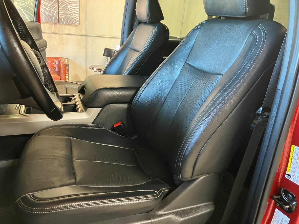 Used 2022 Ford F350 Lariat w/ Tremor Off-Road Package AWD/4WD image 12