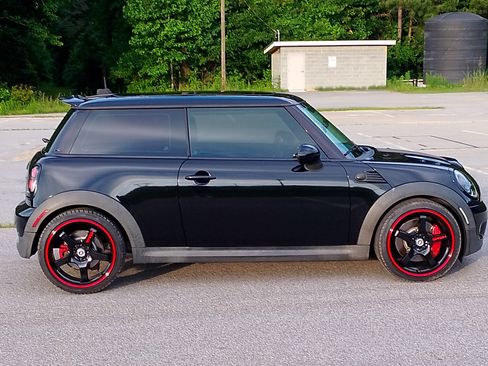 Used 2010 MINI Cooper John Cooper Works FWD image 9