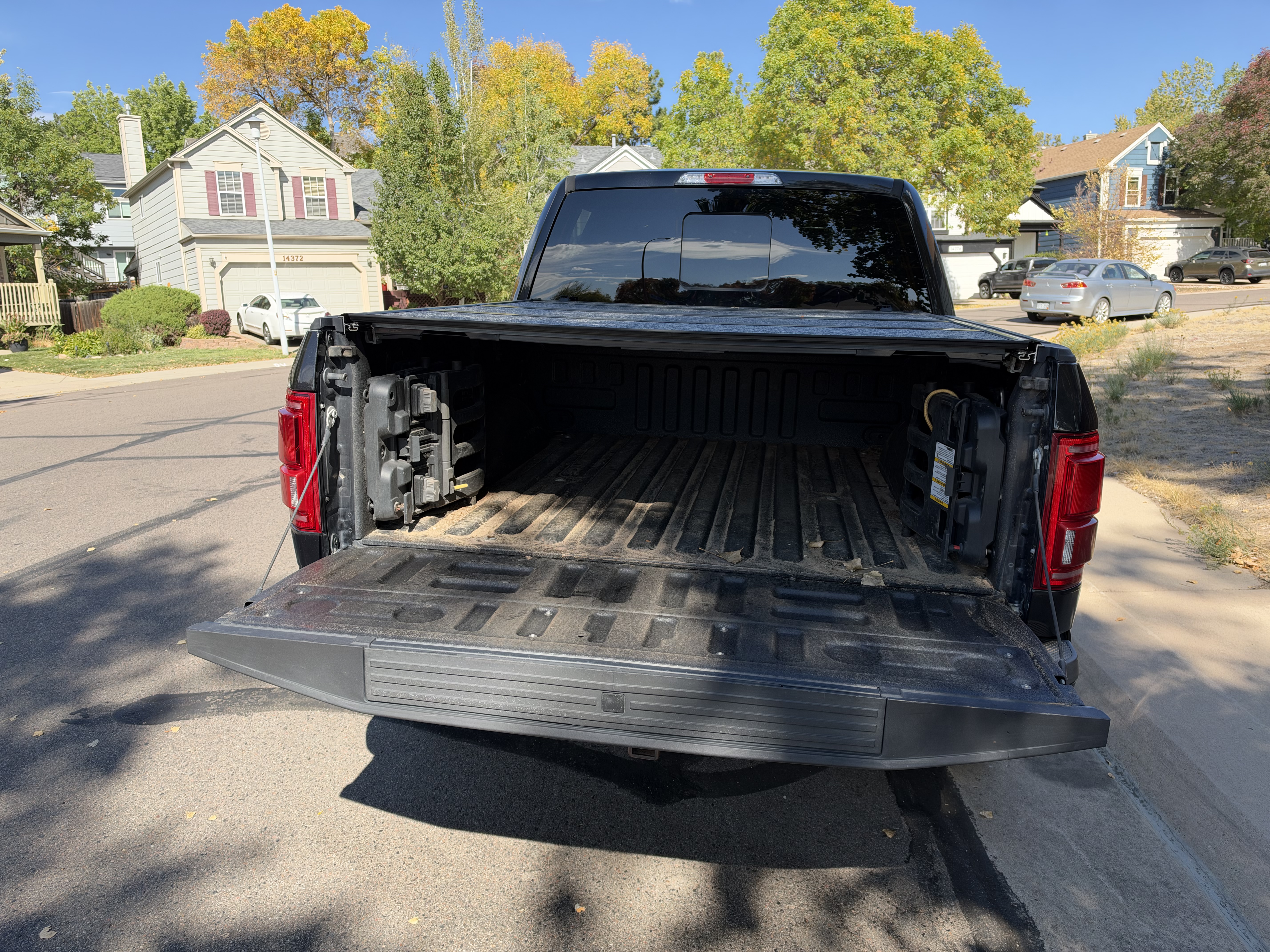 Used 2015 Ford F150 Lariat w/ Equipment Group 502A Luxury AWD/4WD image 8