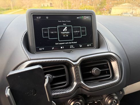 Used 2022 Aston Martin V8 Vantage Coupe image 29