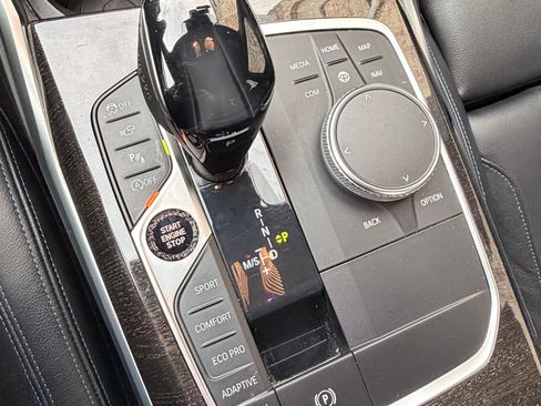 Used 2020 BMW M340i xDrive image 11