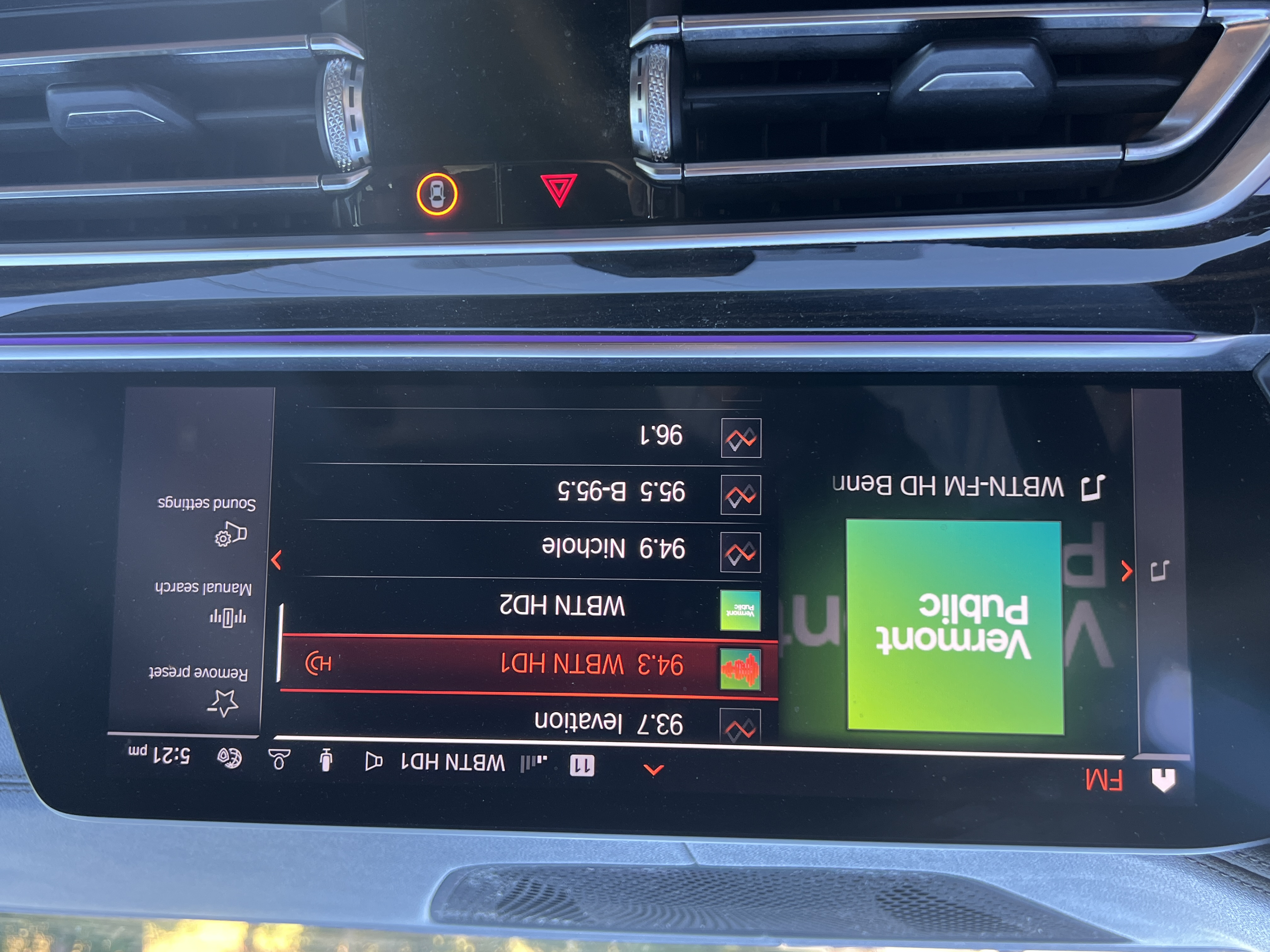 Used 2019 BMW X5 xDrive40i w/ Premium Package 2 AWD/4WD image 2