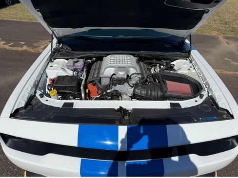Used 2023 Dodge Challenger SRT Hellcat image 7