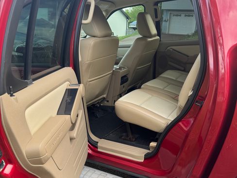 Used 2010 Ford Explorer Sport Trac Limited image 5