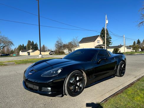 Used 2010 Chevrolet Corvette Grand Sport w/ Preferred Equipment Group image 4