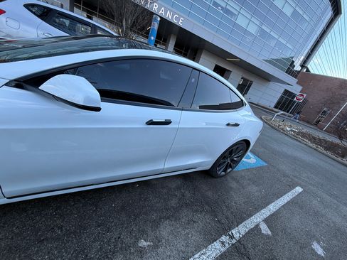 Used 2020 Tesla Model S Performance image 4