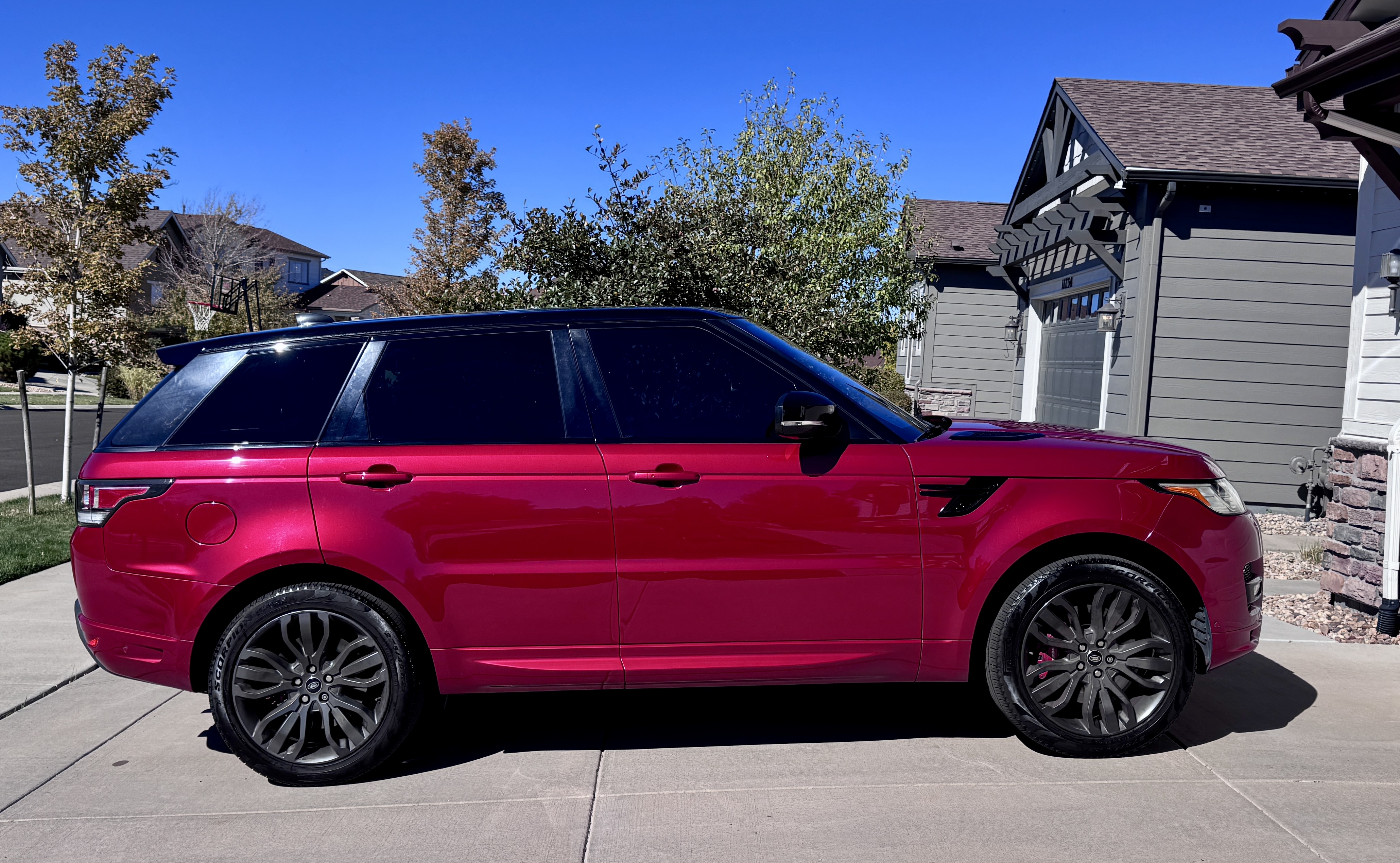 Used 2017 Land Rover Range Rover Sport HSE Dynamic AWD/4WD image 1