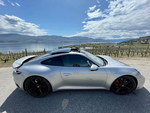 Used 2020 Porsche 911 Carrera S image 12