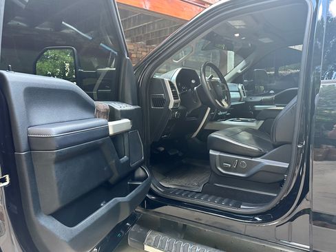 Used 2019 Ford F250 Lariat w/ Lariat Ultimate Package image 16