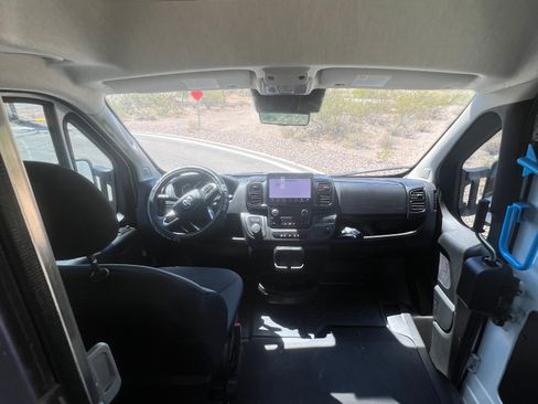 Used 2024 RAM ProMaster 3500 w/ Delivery Van Package FWD image 13