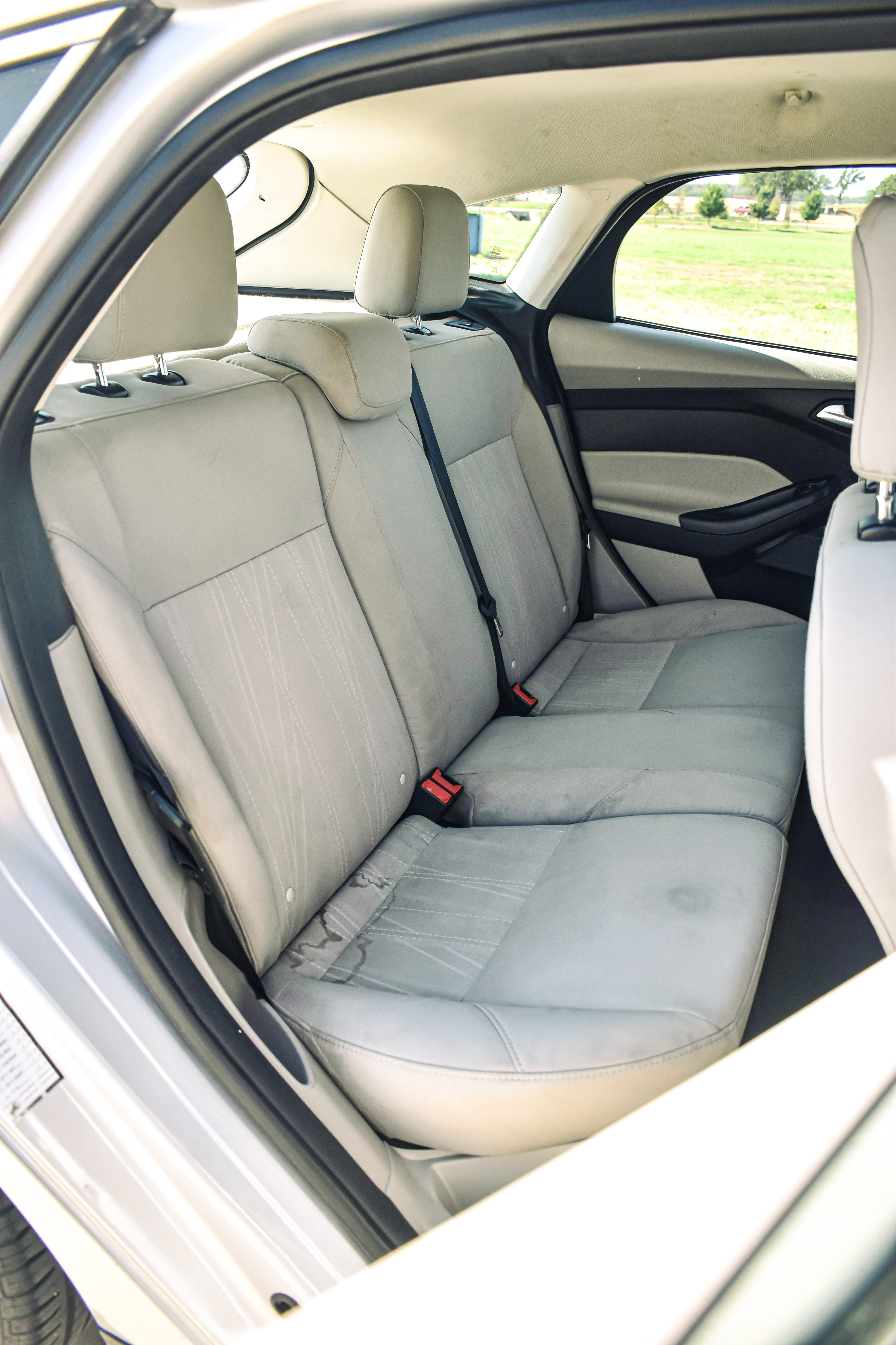 Used 2017 Ford Focus SE FWD image 19