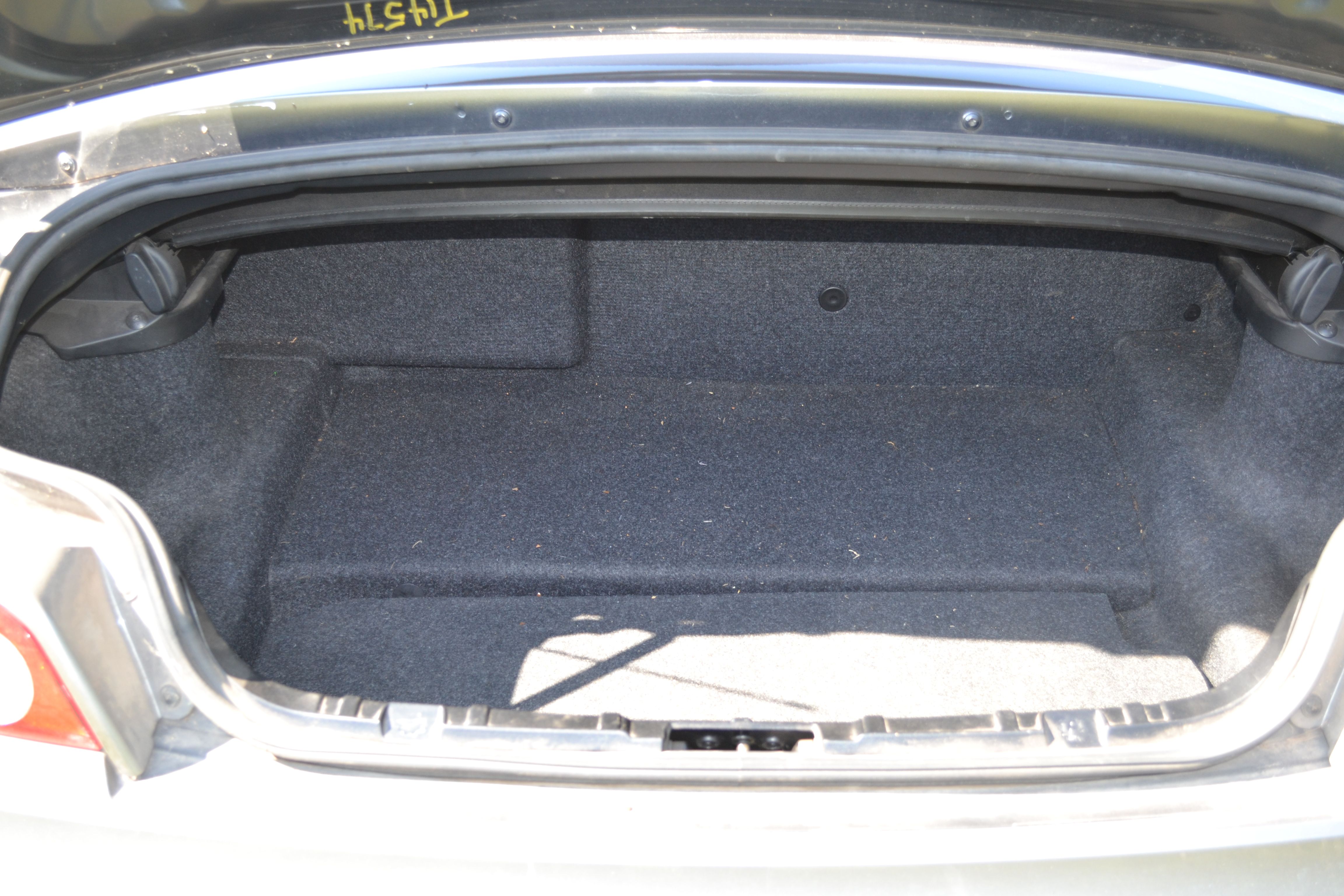 Used 2004 BMW Z4 3.0i RWD image 8