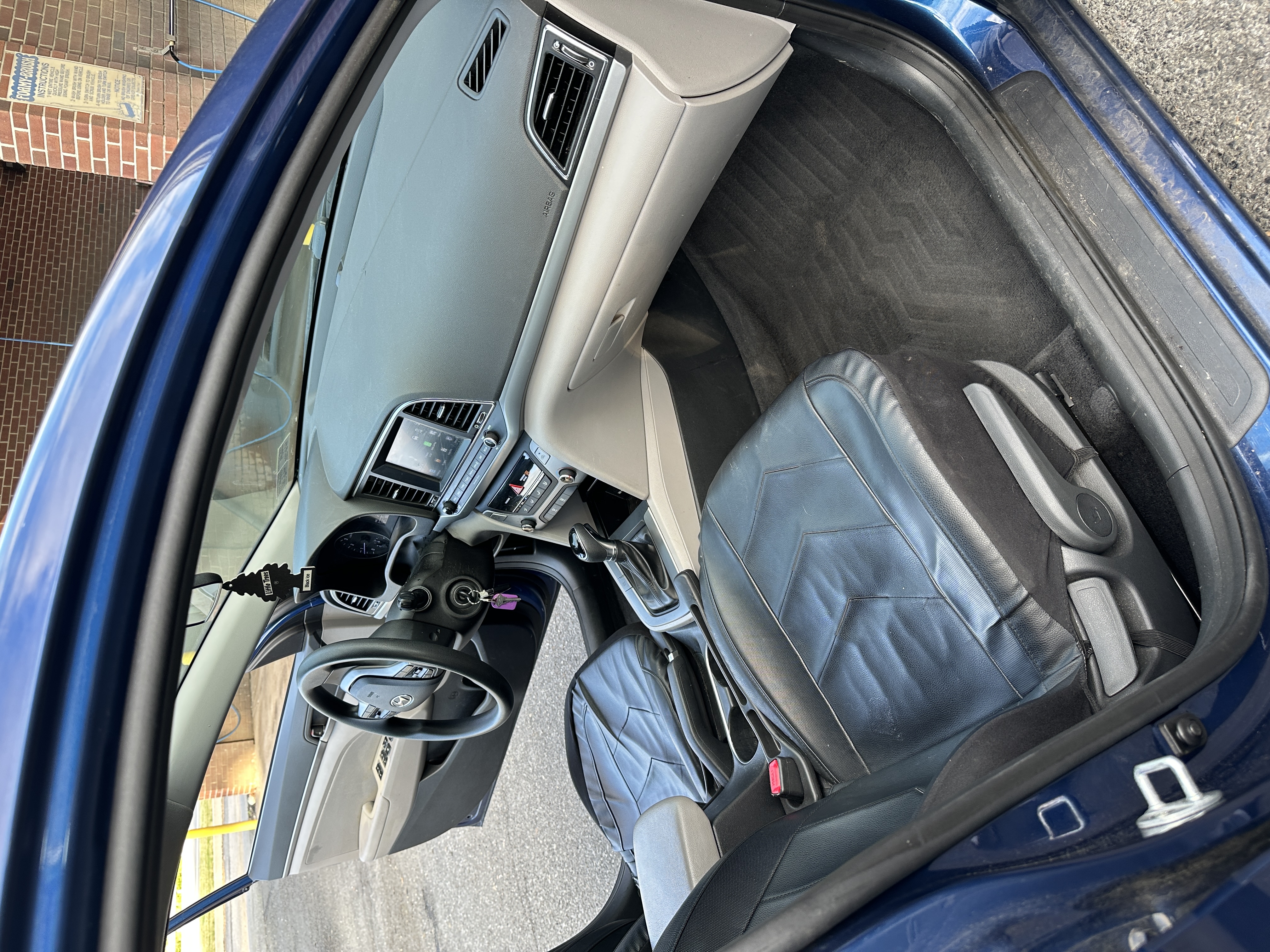 Used 2017 Hyundai Elantra SE FWD image 14