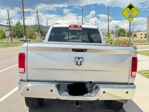Used 2015 RAM 2500 Laramie w/ Convenience Group AWD/4WD image 5