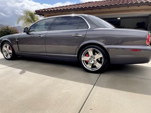 Used 2008 Jaguar XJ8 image 6