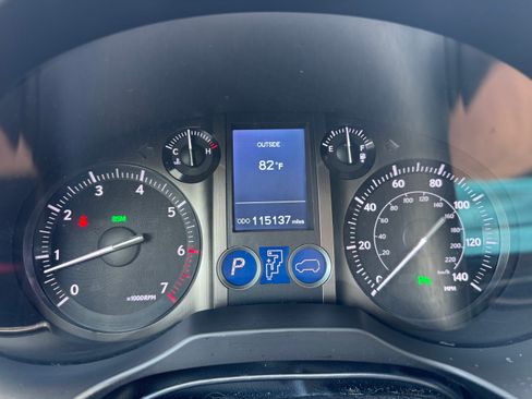 Used 2016 Lexus GX 460 image 13