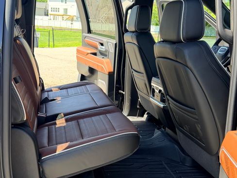 Used 2026 GMC Sierra 2500 Denali Ultimate image 21