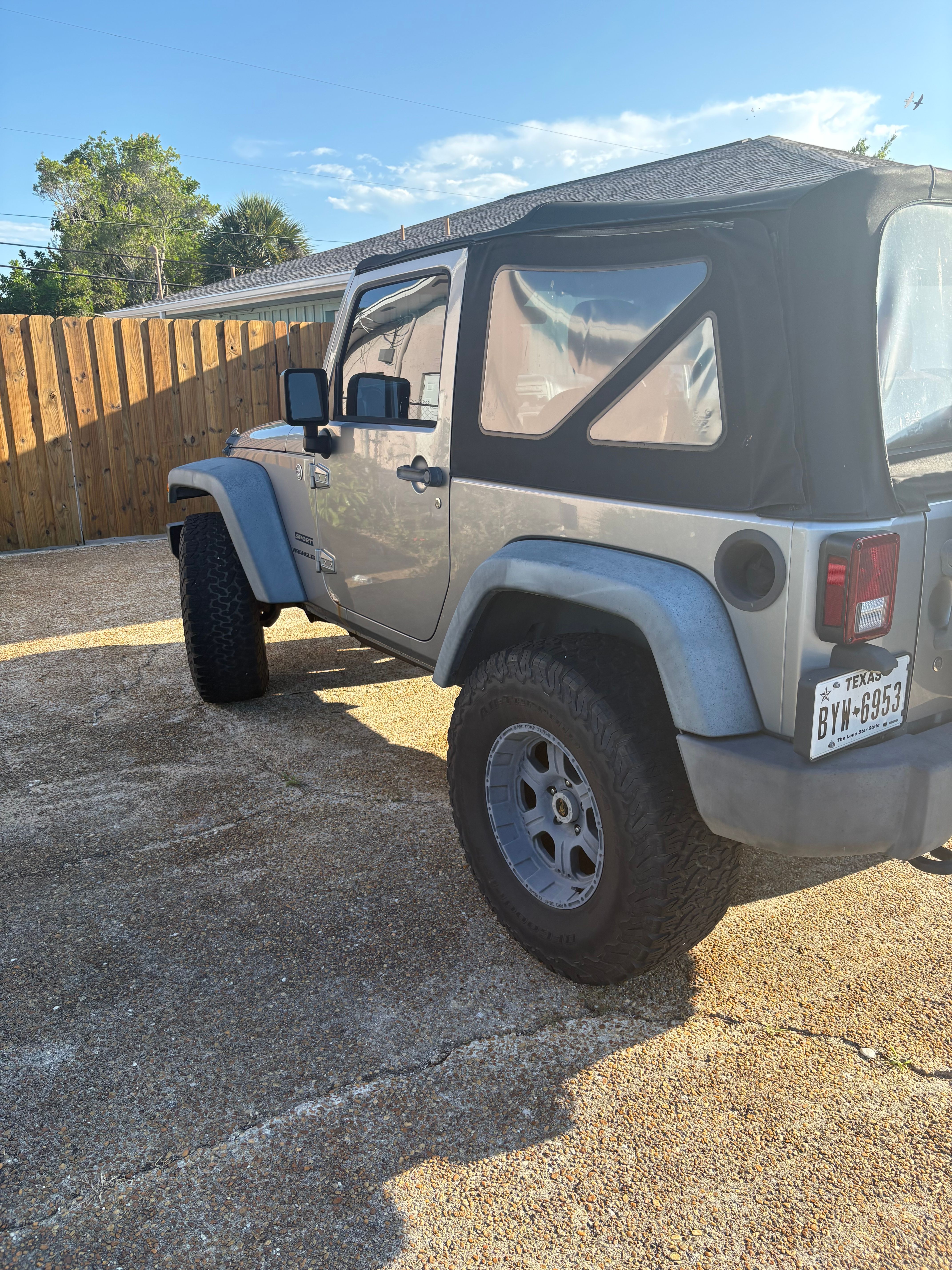 Used 2013 Jeep Wrangler Sport AWD/4WD image 8