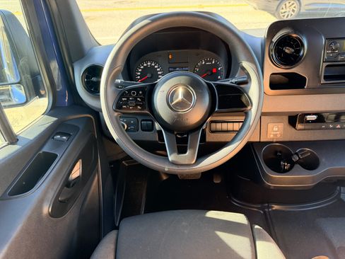 Used 2019 Mercedes-Benz Sprinter 144 Cargo image 22