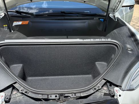 Used 2017 Tesla Model S 75 RWD image 19