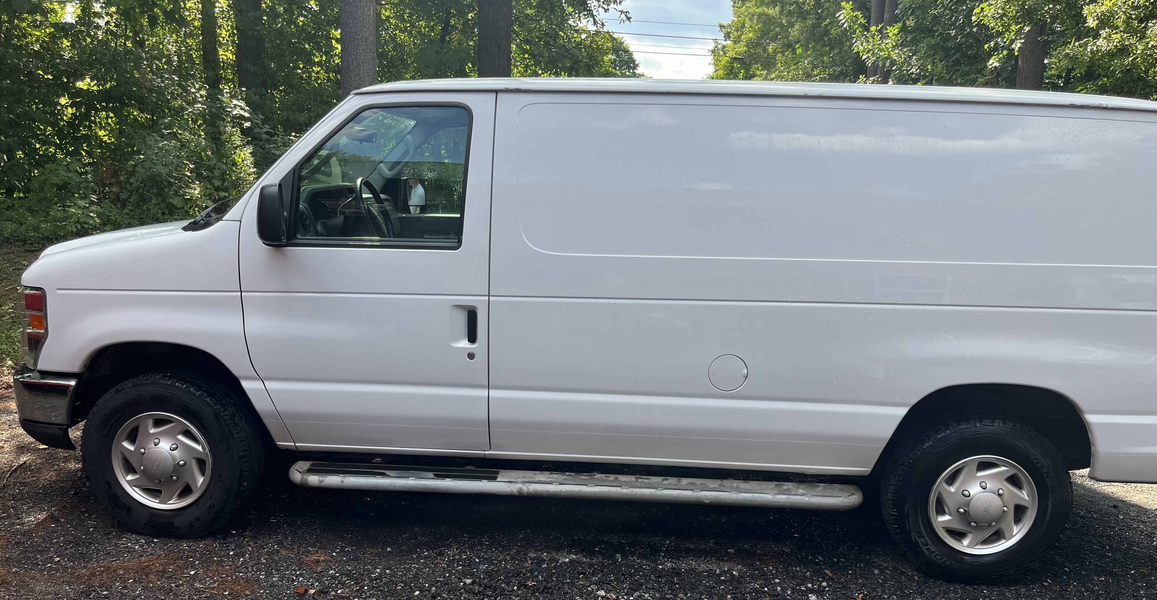 Used 2013 Ford E-250 and Econoline 250 w/ PWR Group RWD image 1