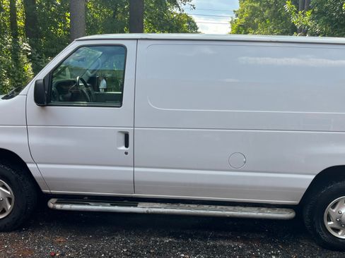Used 2013 Ford E-250 and Econoline 250 w/ PWR Group RWD image 1
