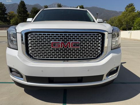 Used 2016 GMC Yukon XL Denali w/ Open Road Package RWD image 2