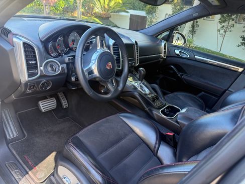 Used 2013 Porsche Cayenne GTS AWD/4WD image 5